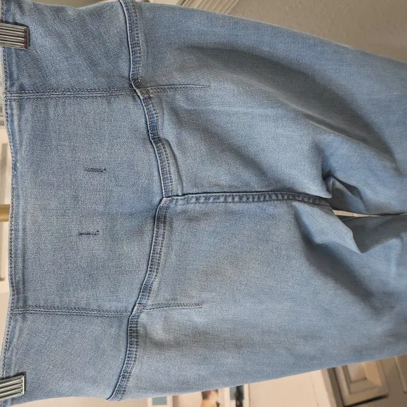 🆕️ Free People Women's Venice Beach Flare Jeans