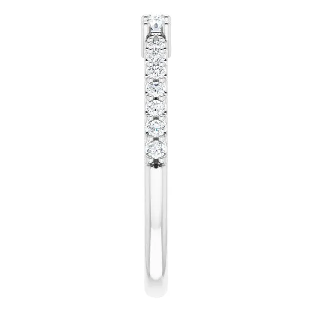 0.37 ct. Round Cut Diamond Wedding Band 3 Stone Style Anniversary Ring