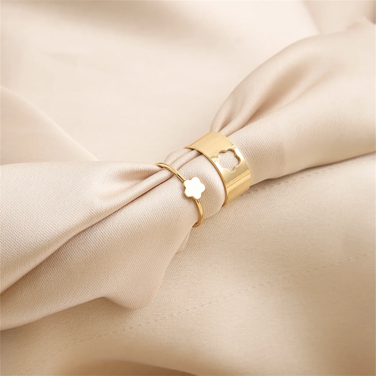 18K Gold-Plated Flower Band Ring Set