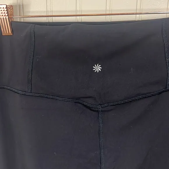 278. NWT Athleta Ultra High Rise Elation 9” Short