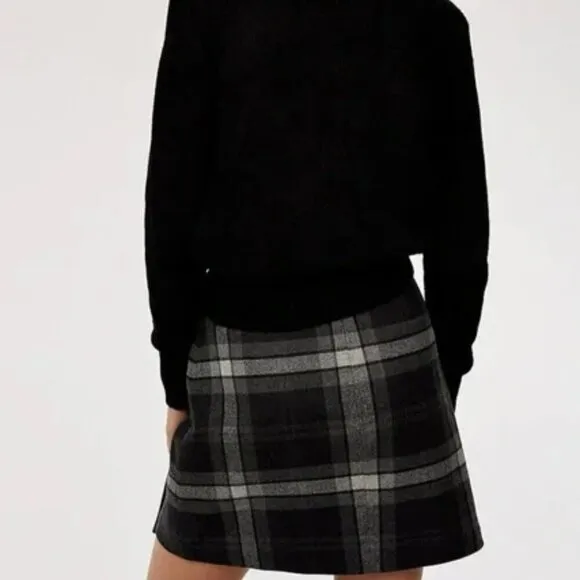 Aritzia Wilfred Dark Gray Plaid Wool Wrap Tie Front A-Line Mini Skirt - Sz 8