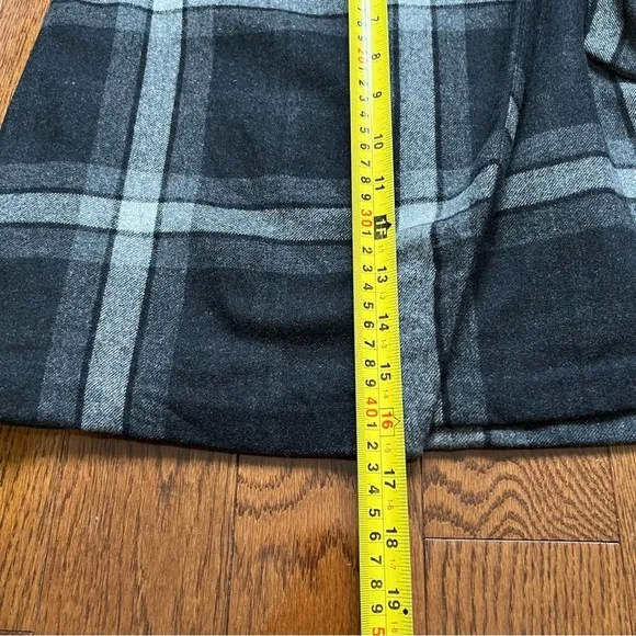 Aritzia Wilfred Dark Gray Plaid Wool Wrap Tie Front A-Line Mini Skirt - Sz 8