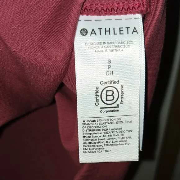 Athleta Women's Sleeveless Hoodie - Burgundy
