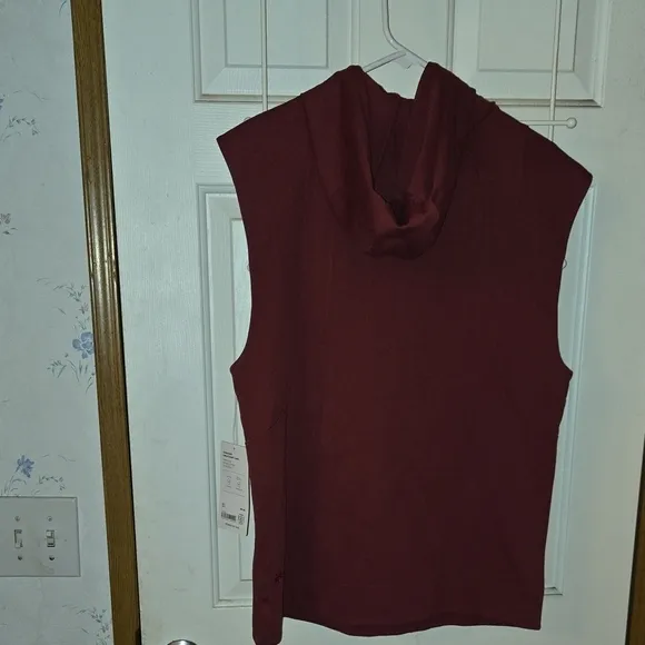 Athleta Women's Sleeveless Hoodie - Burgundy