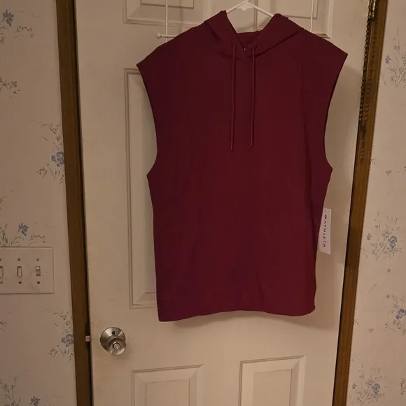 Athleta Women's Sleeveless Hoodie - Burgundy