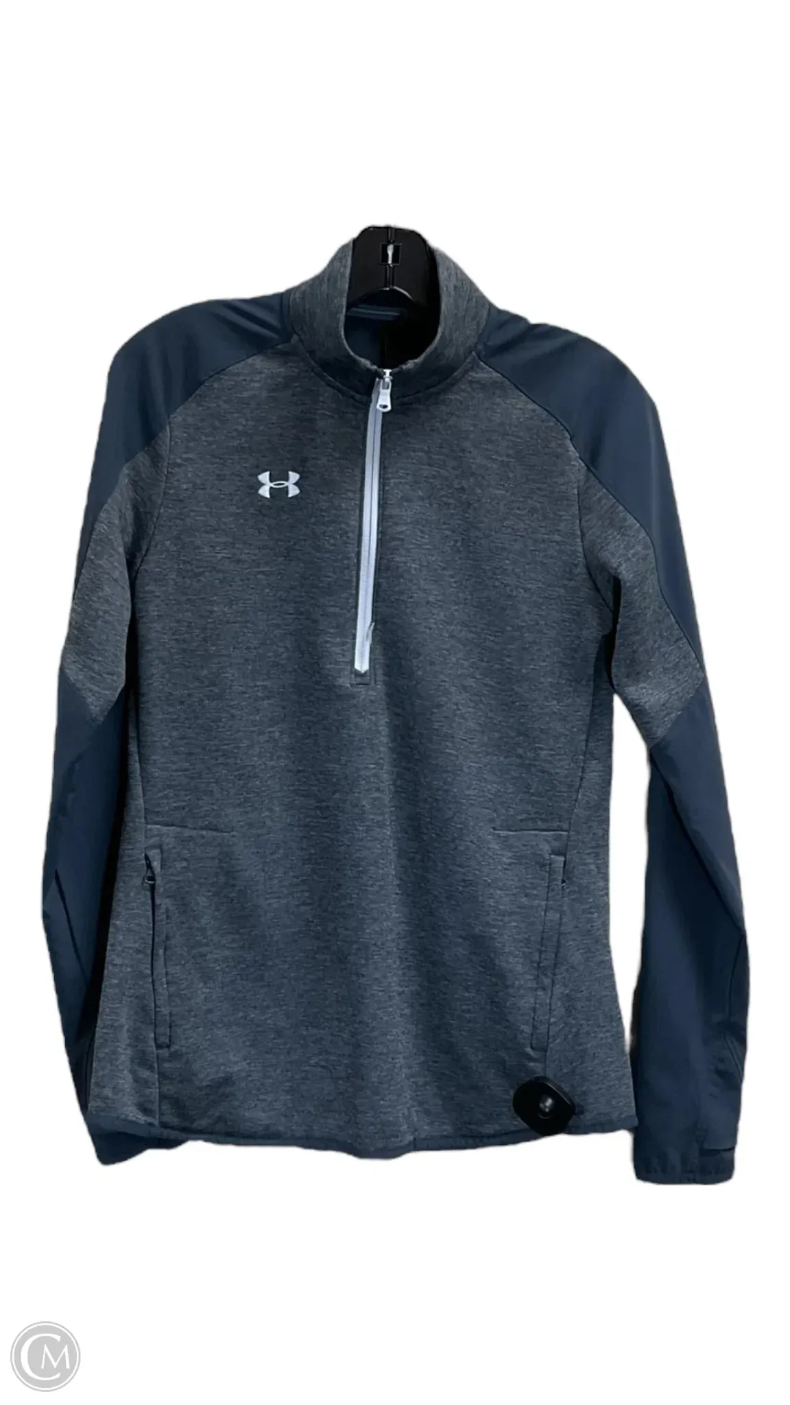 Athletic Top Long Sleeve Collar By Under Armour In Grey, Size: S