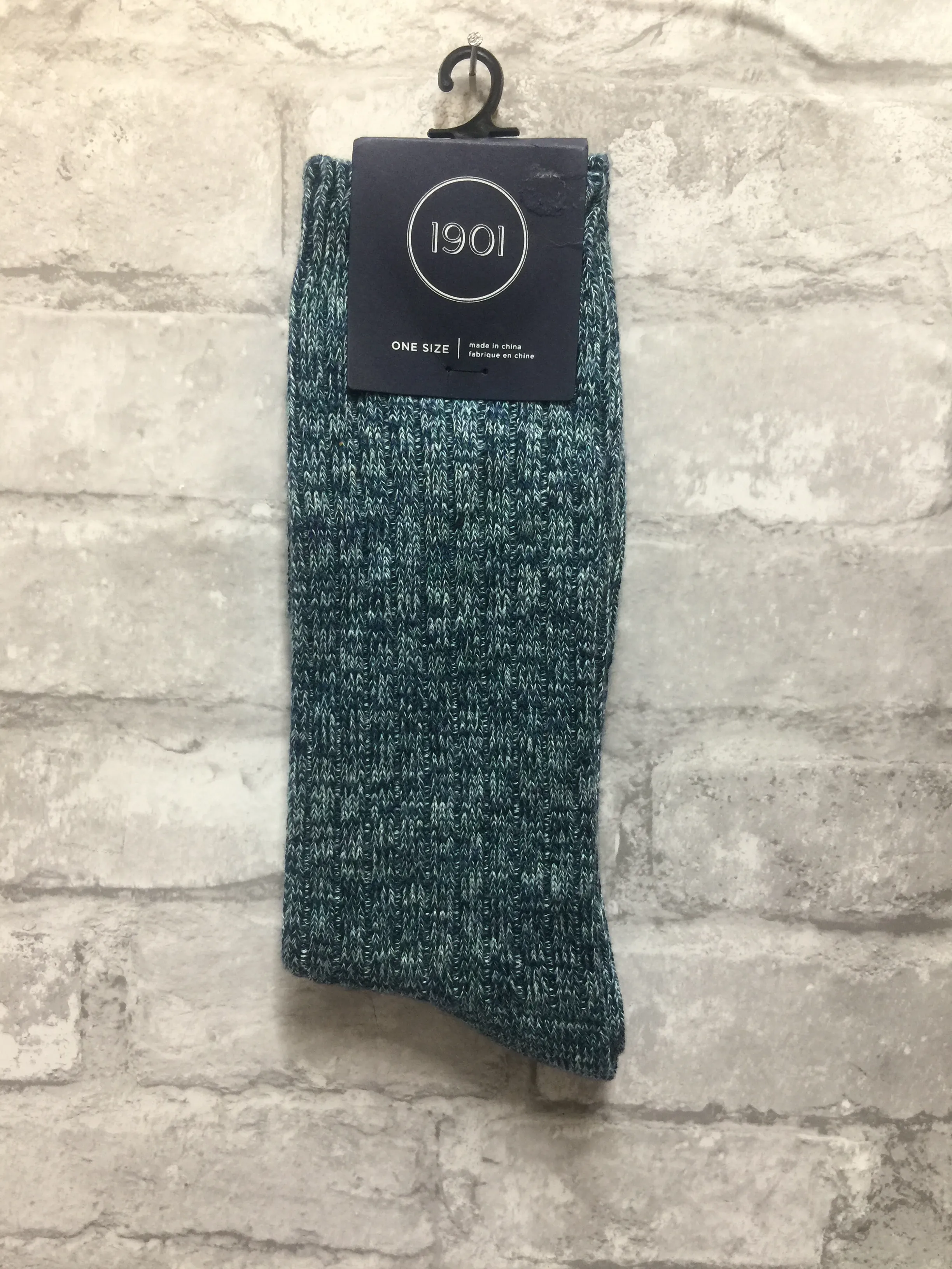 Brand new Women's 1901 teal socks, comfy & warm! One Size! Fits 6-11! Retails $18 
