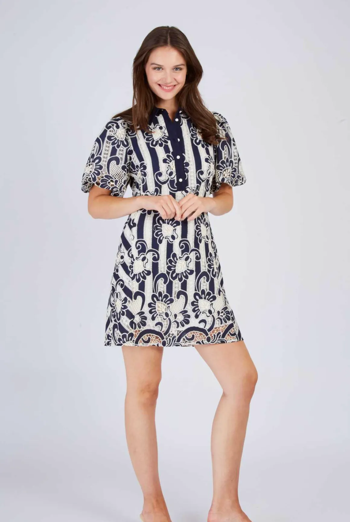 CAROLINE short lace dress