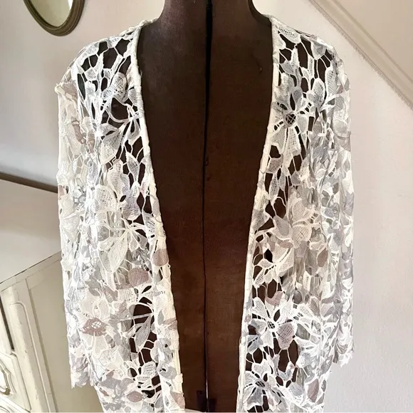 Catherines Lace Kimono Long Cardigan 2X Floral Embroidery Open Front Cream White
