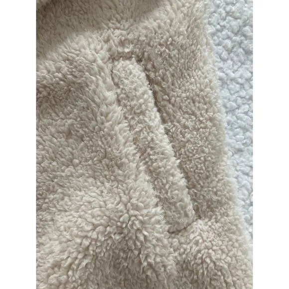 Columbia women's cream Sherpa fleece 3/4 length snap front coat, size XL