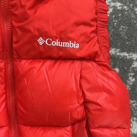 Columbia Women's Red/ Orange pike Lake Puffer all Vest