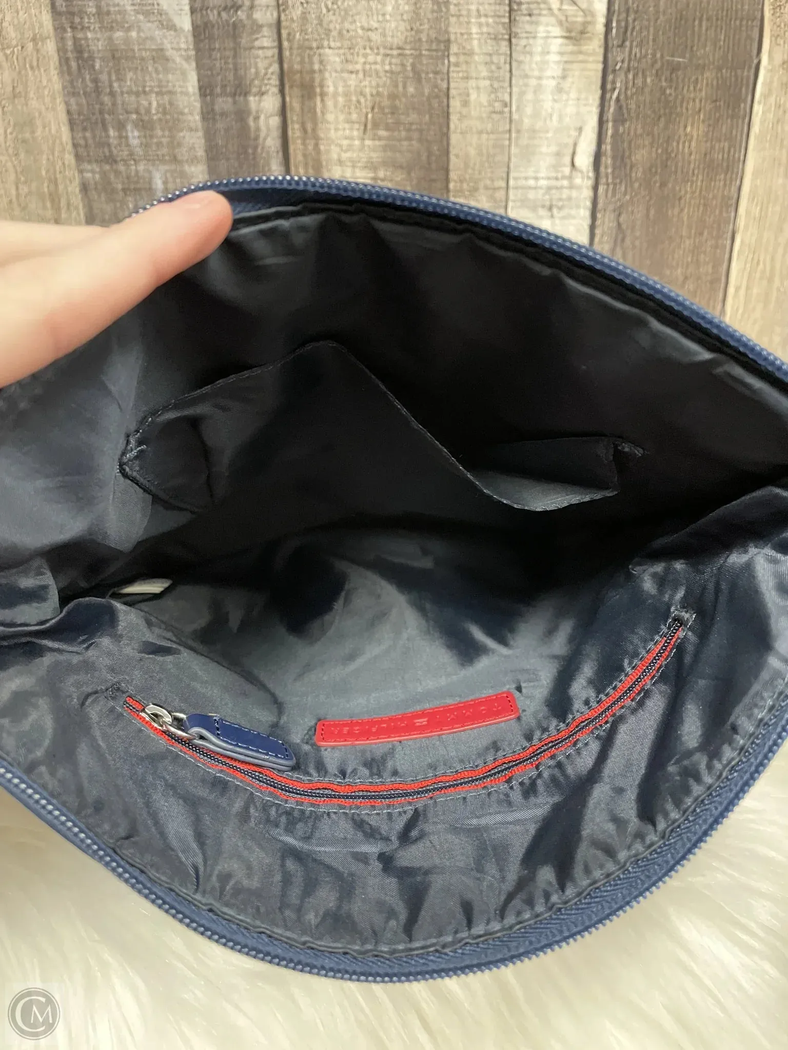 Crossbody By Tommy Hilfiger, Size: Medium