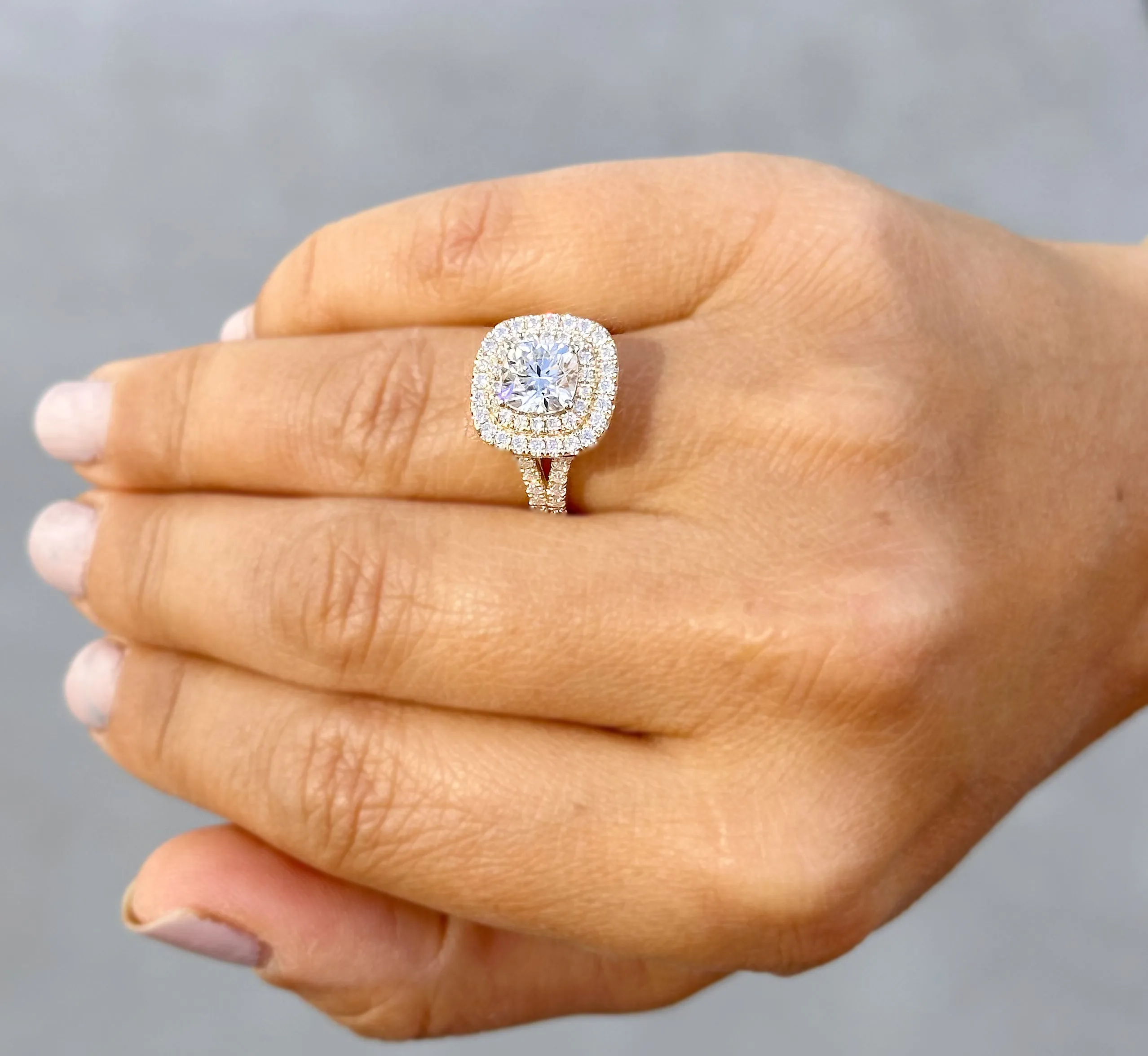 Cushion And Round Cut Diamond Engagement Ring IGI Certified Double Halo Women's 14k Solid Yellow Gold Bridal Halo Wedding Ring 3.00ct F-VS2