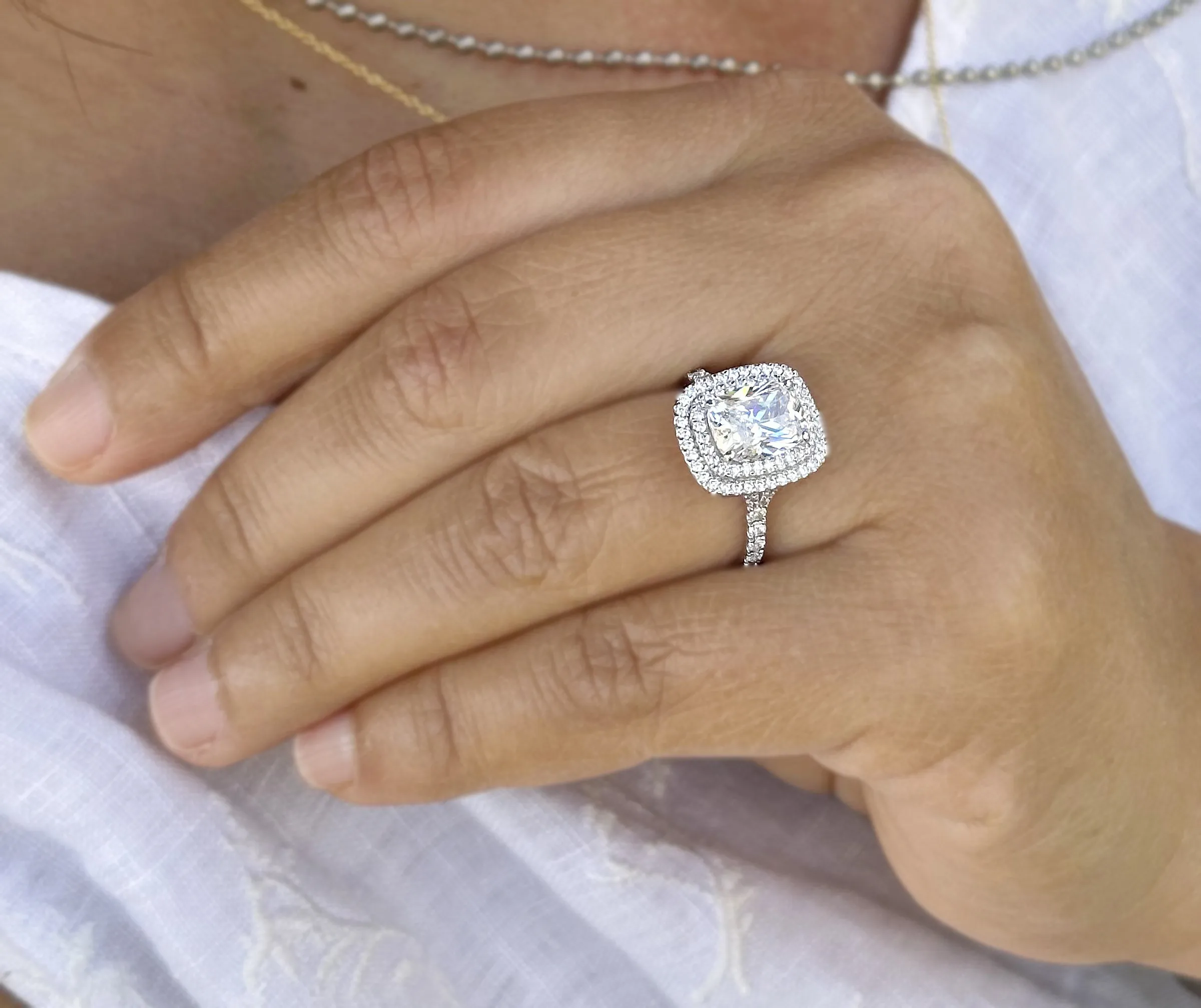 Cushion Cut And Round Cut Sides Diamond Engagement Ring Split shank IGI Certified Double Halo Women's 14k Solid White Gold 3.50ct F-VS2