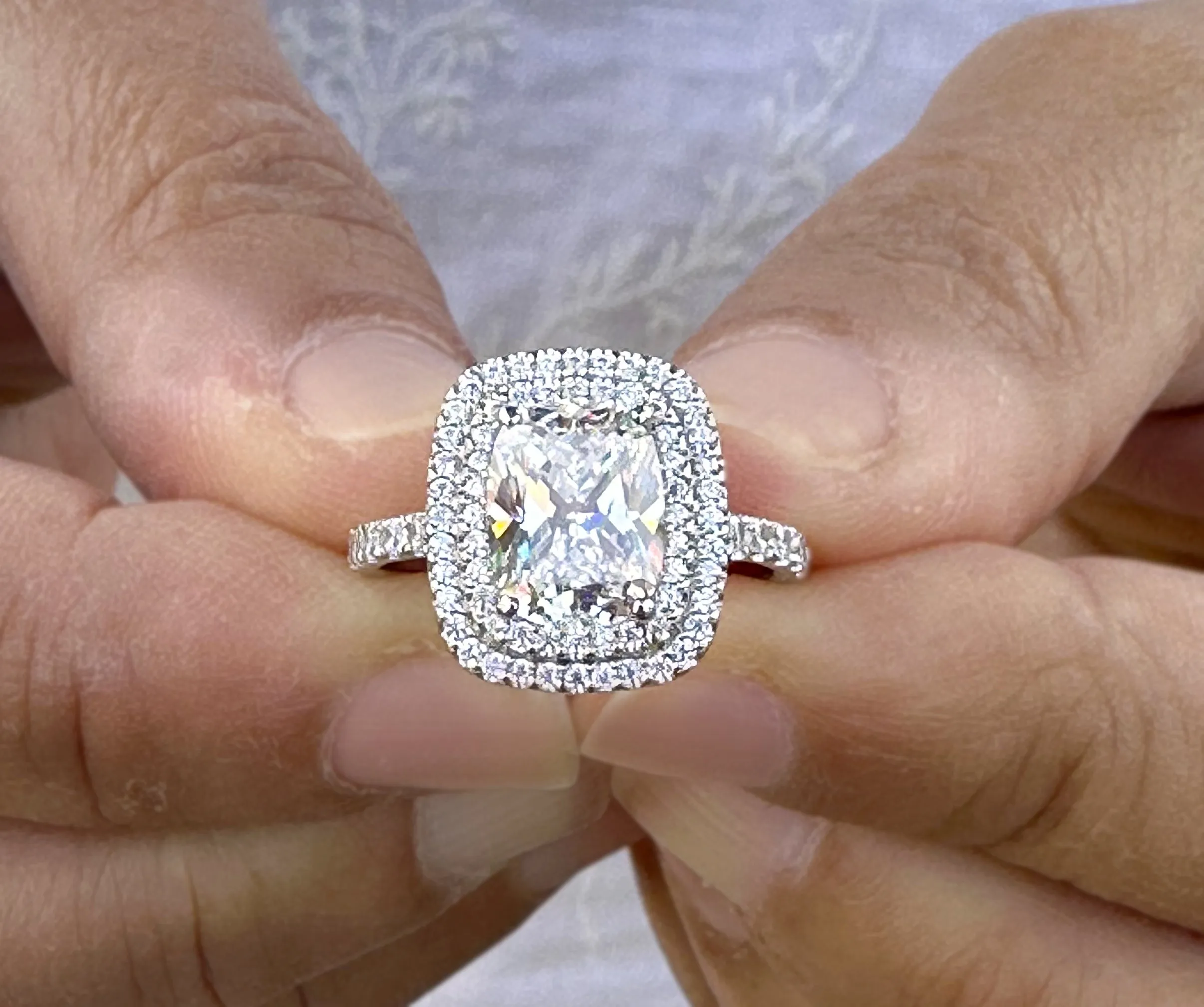 Cushion Cut And Round Cut Sides Diamond Engagement Ring Split shank IGI Certified Double Halo Women's 14k Solid White Gold 3.50ct F-VS2