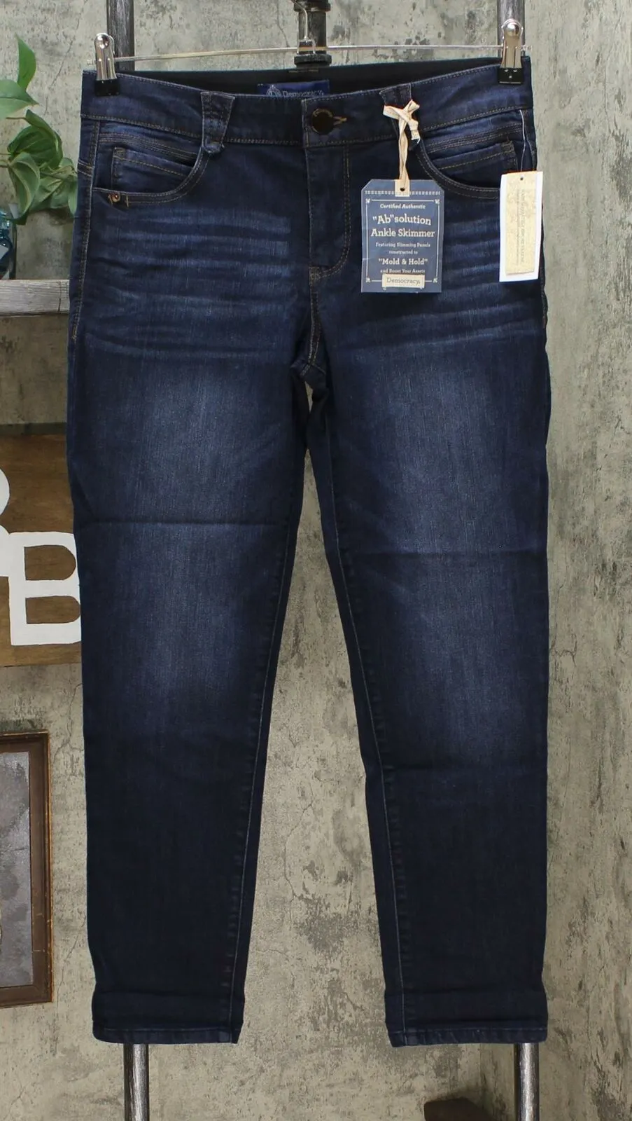 Democracy Women's Ab Solution Ankle Skimmer Jeans