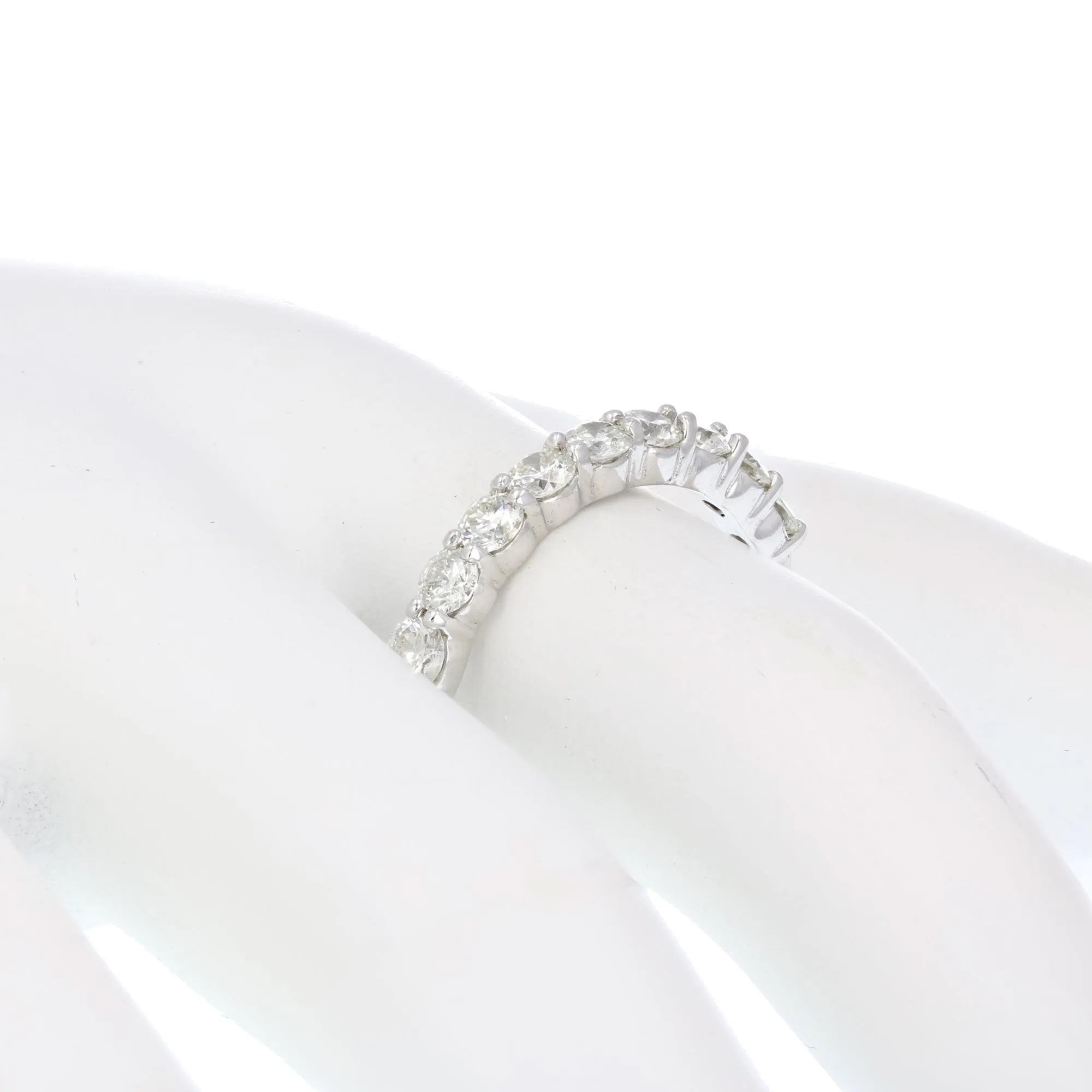 Diamond Wedding Band in 10k Gold