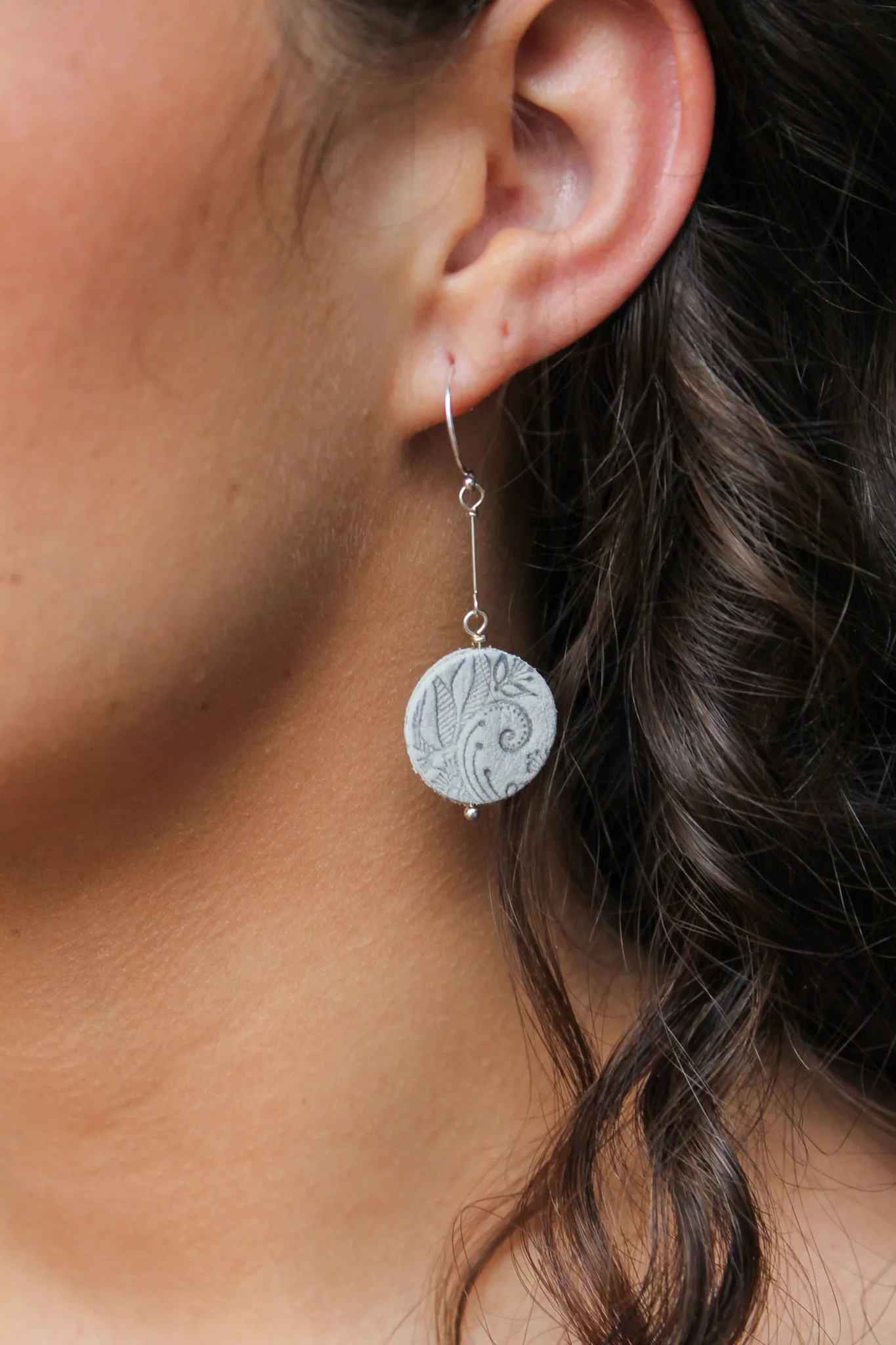 Disc Earring / Silvery Elemental