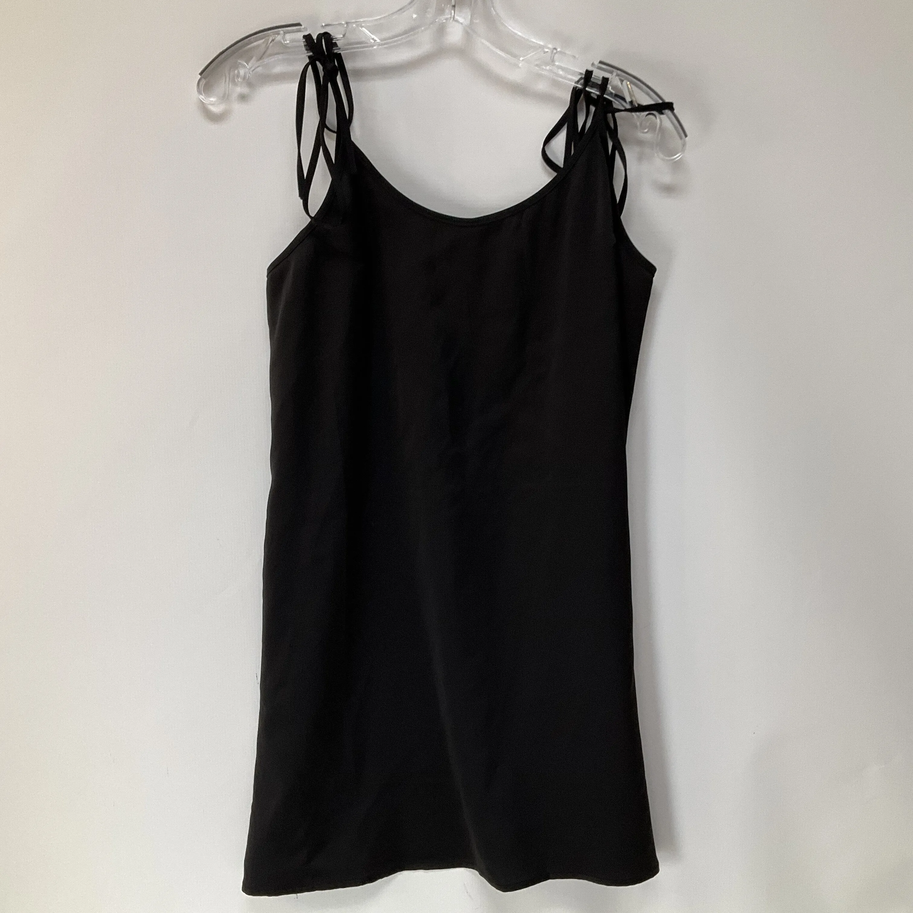 Dress Party Short By Urban Outfitters  Size: M