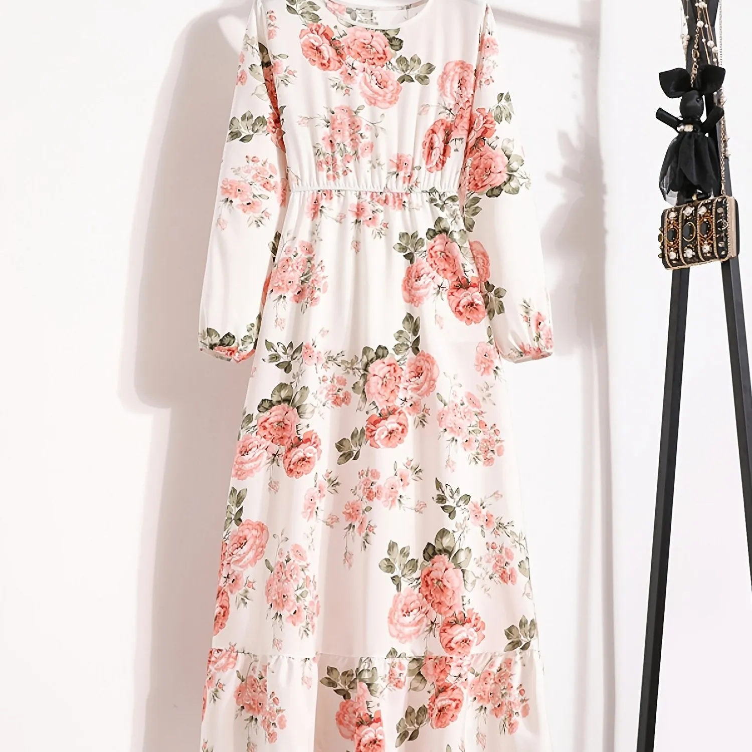 Elegant Floral High Waist Maxi Dress with Ruffled Neckline