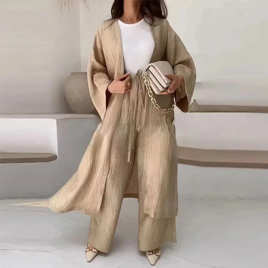 Elegant Solene two-piece cardigan set for a luxurious look