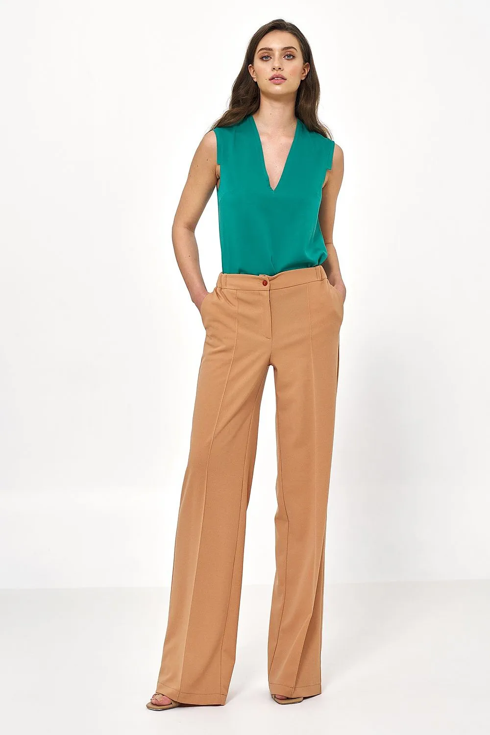 Elevated High-Rise Loose Trousers