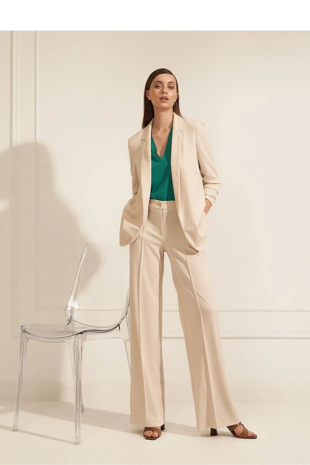 Elevated High-Rise Loose Trousers