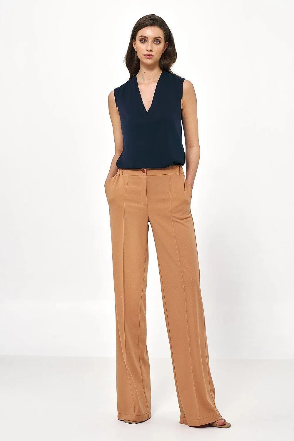 Elevated High-Rise Loose Trousers