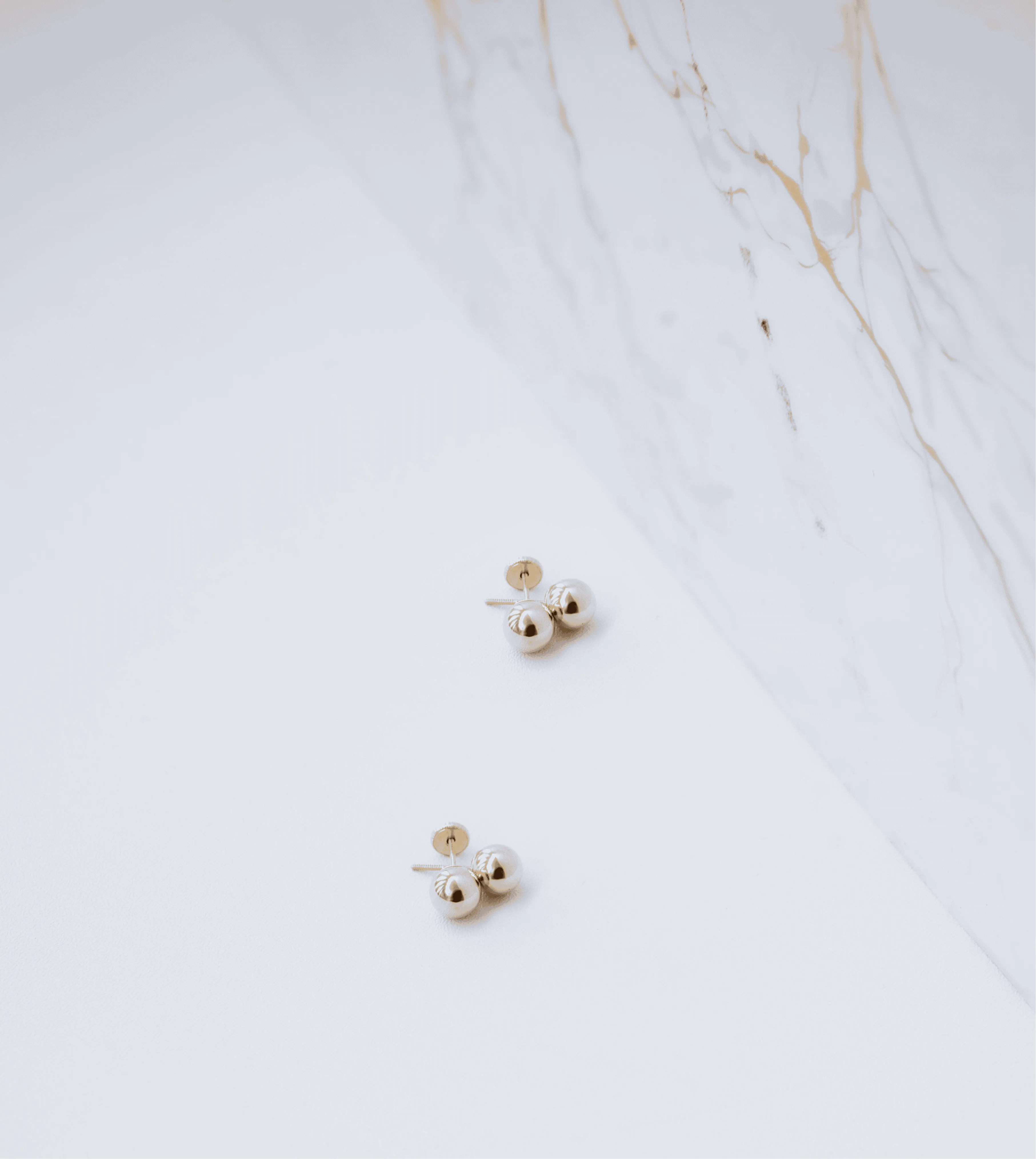 Elle Studs