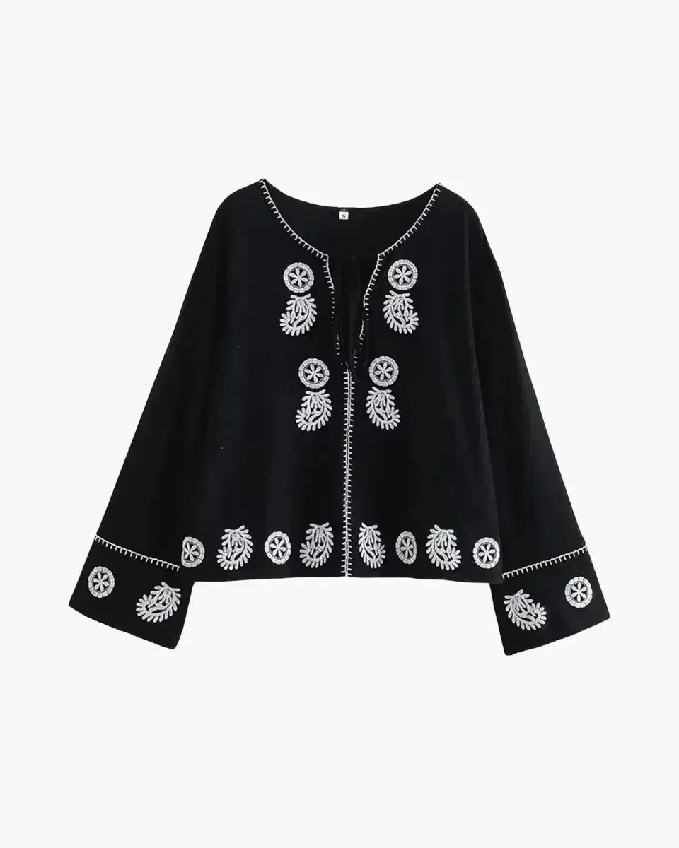 Elowen – Chic embroidery – Embroidered blouse