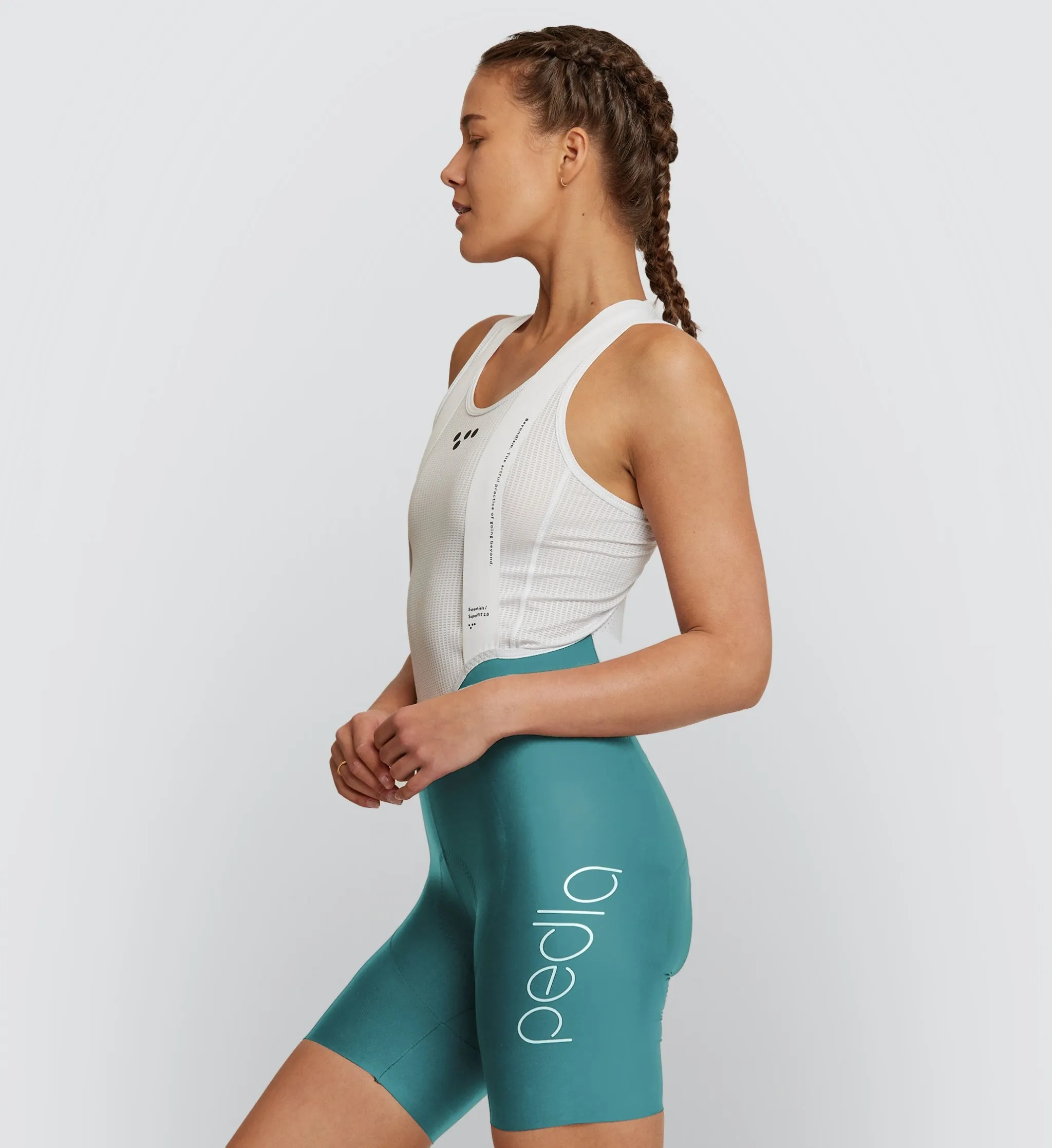 Essentials / Women's SuperFIT 2.0 Bib Short - Evergreen
