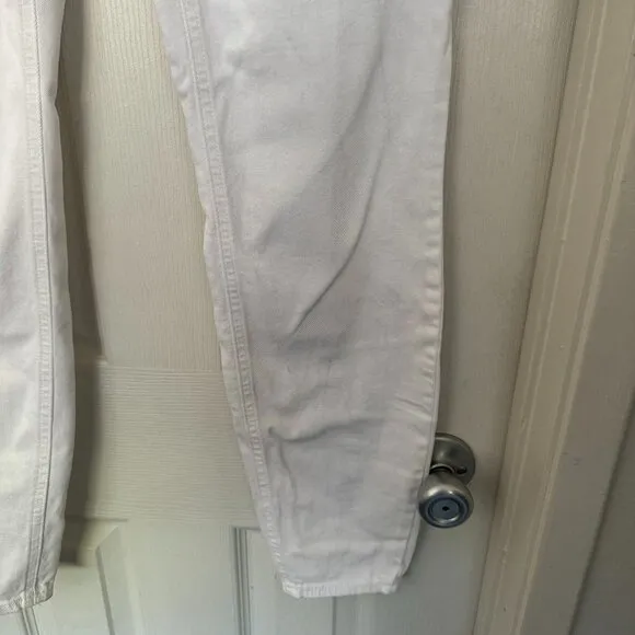 EUC, Old Navy Rockstar Women's Super Skinny High-Rise Bright White Jeans Size 16