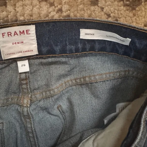 FRAME Le Sylvie Boot Crop Jeans