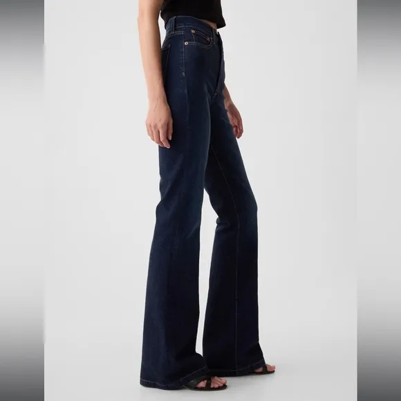 GAP ‘70s Flare Cotton Blend Jean Size 32/14r
