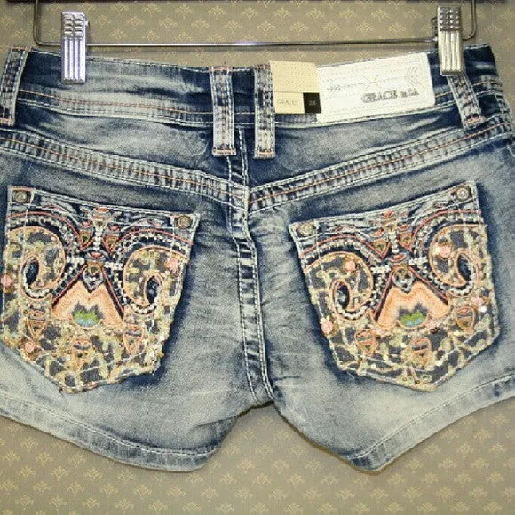Grace in LA | Peach Embroidery Shorts