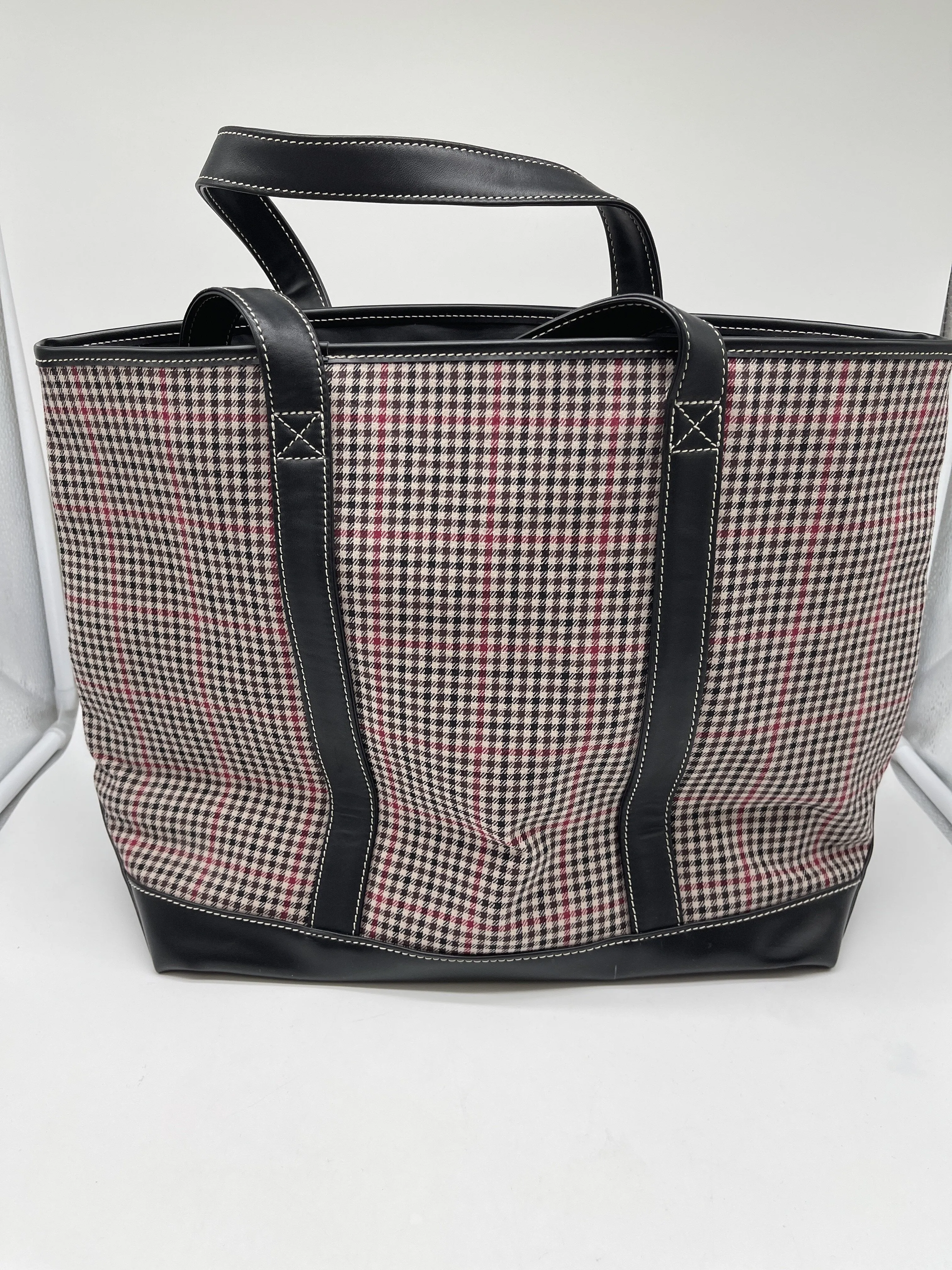 Handbag By Clothes Mentor  Size: Large