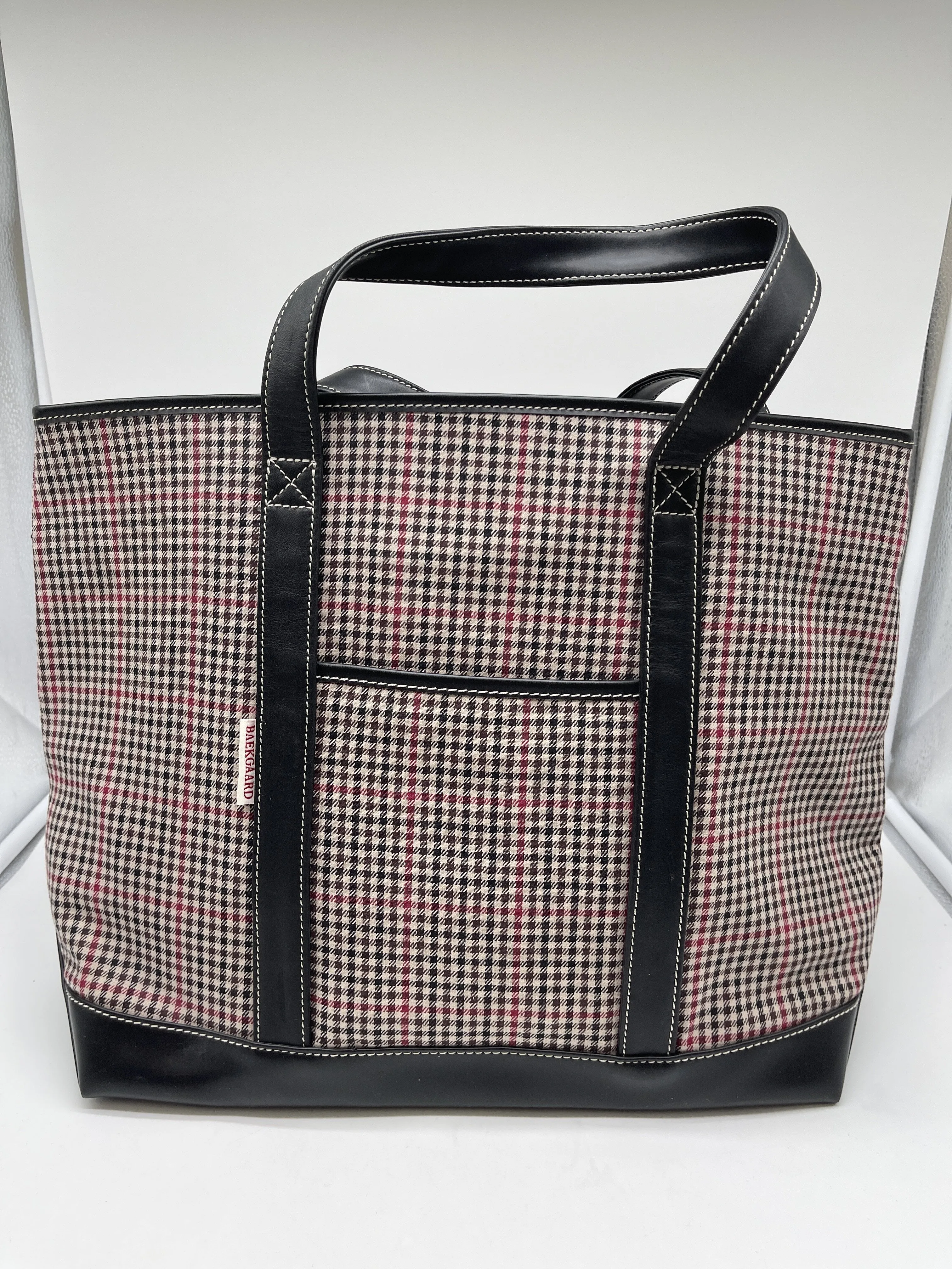 Handbag By Clothes Mentor  Size: Large