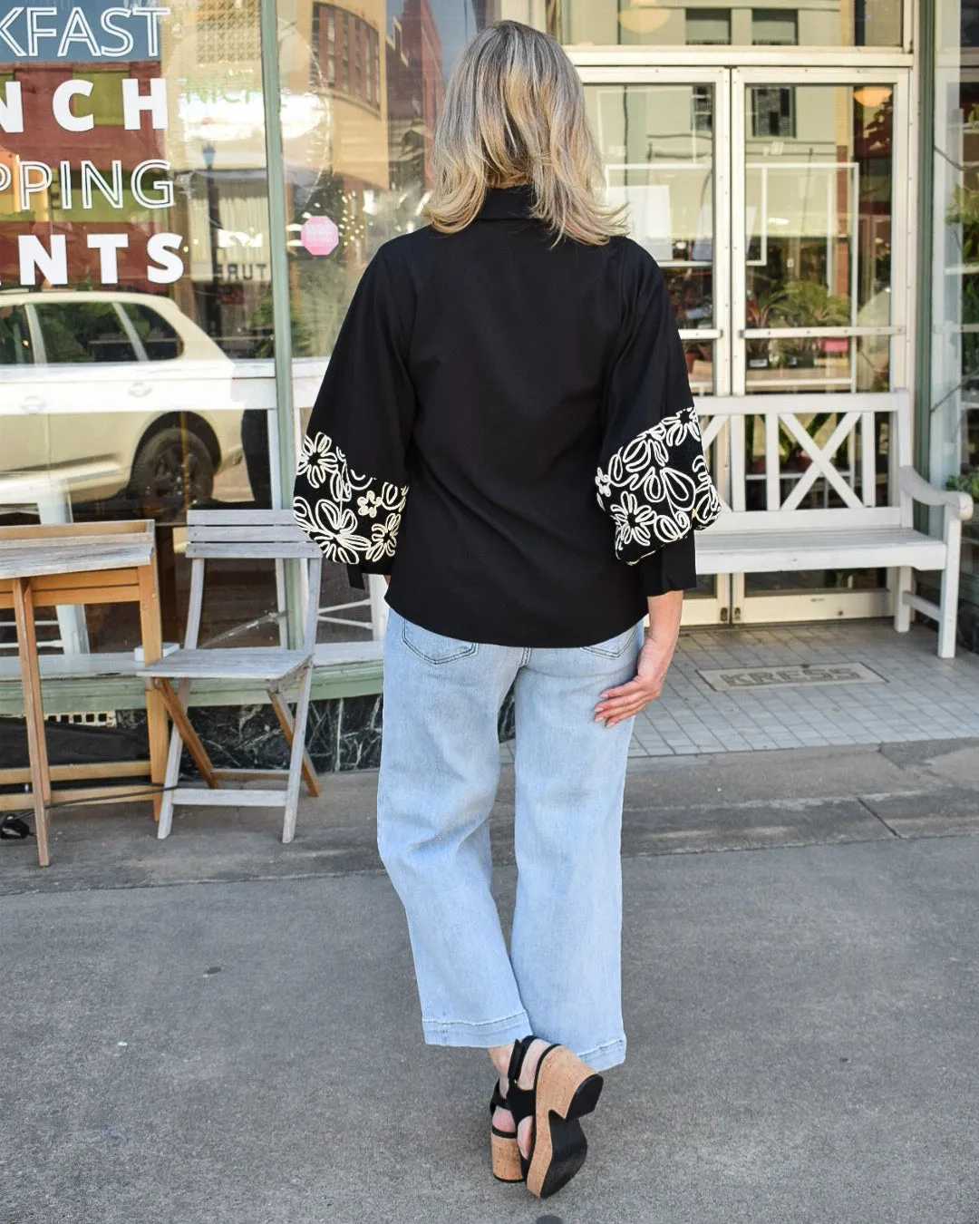 JILLIAN EMBROIDERED TOP