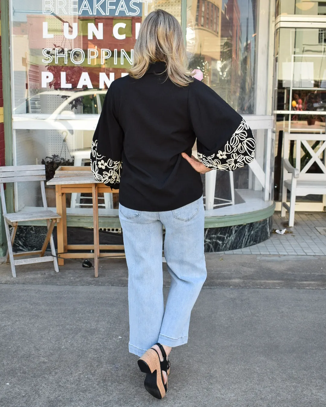 JILLIAN EMBROIDERED TOP