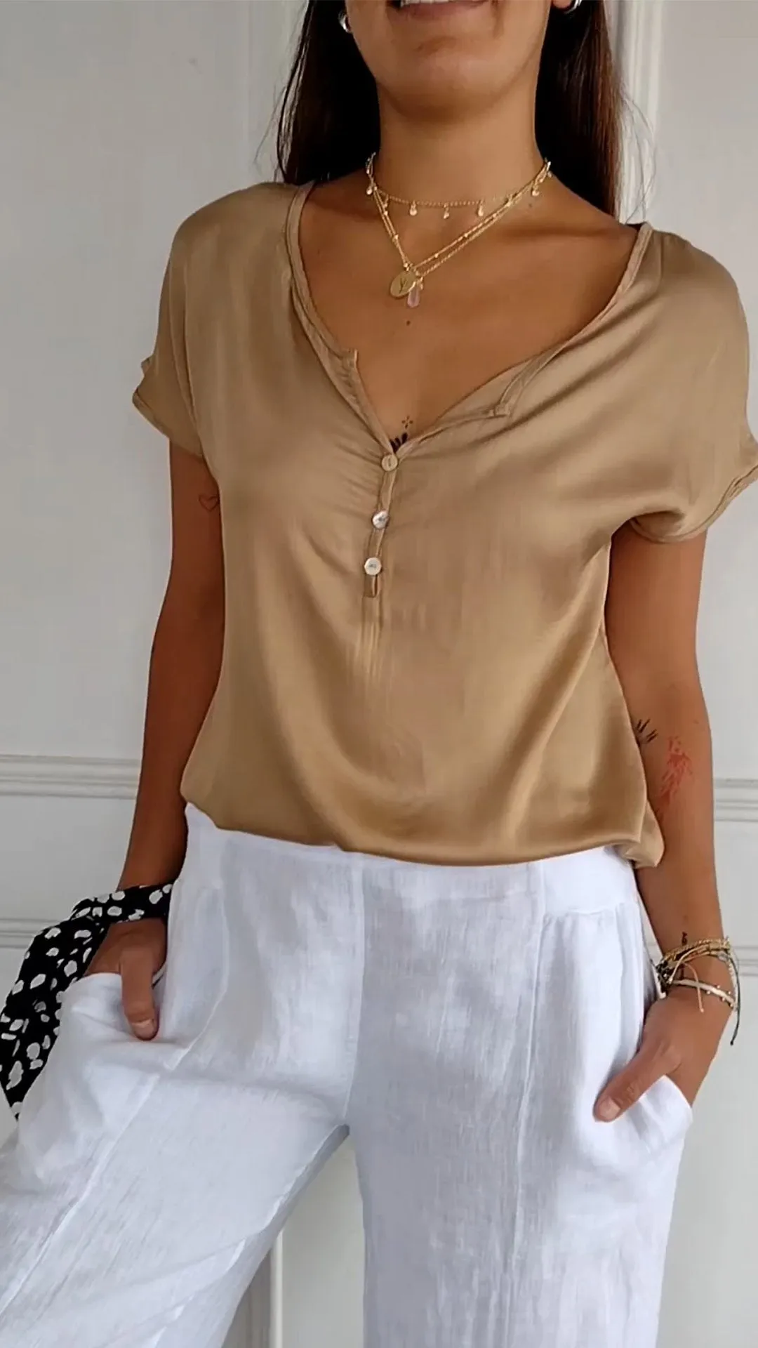 Juana® | Comfortable V-neck T-shirt