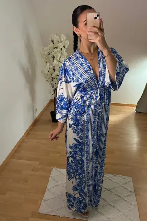 Lilia – Sophisticated Women's Slit Dress