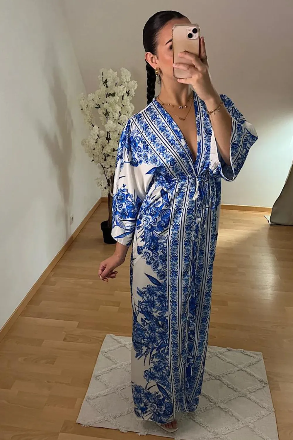 Lilia – Sophisticated Women's Slit Dress