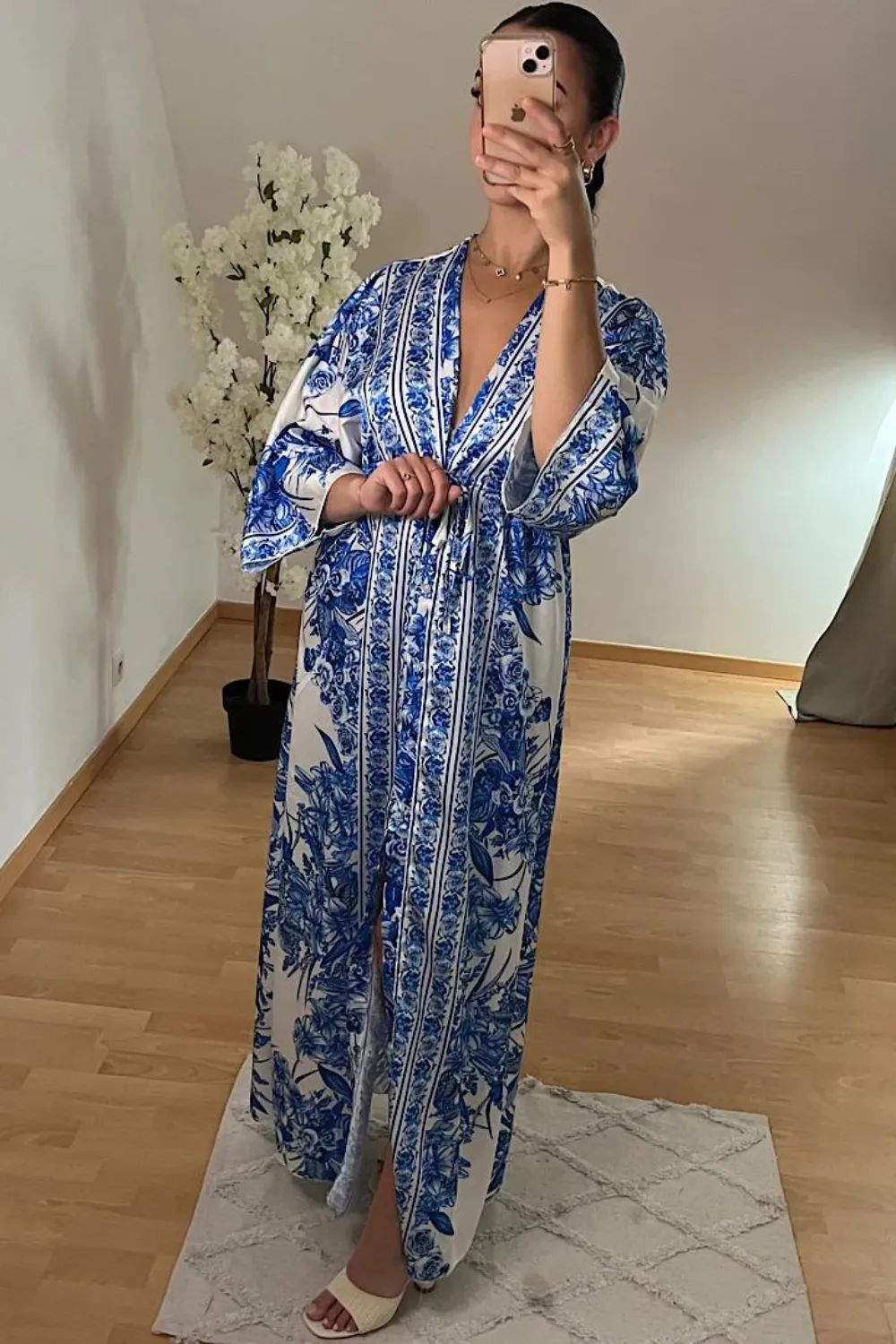 Lilia – Sophisticated Women's Slit Dress