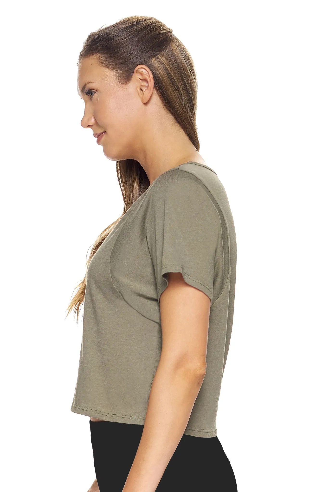 MC274 MoCA™ Cropped Tee