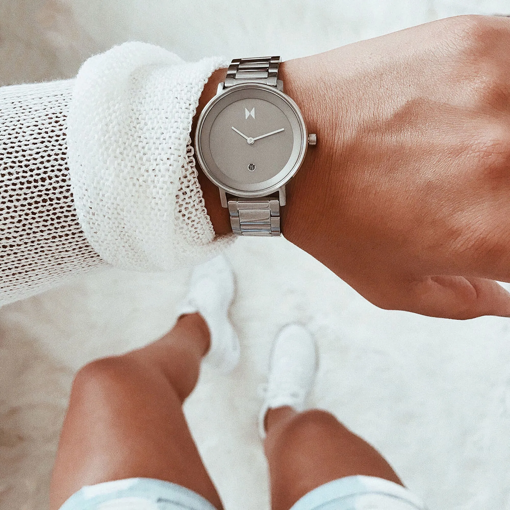 MVMT Signature II Cloud Silver Ladies watch