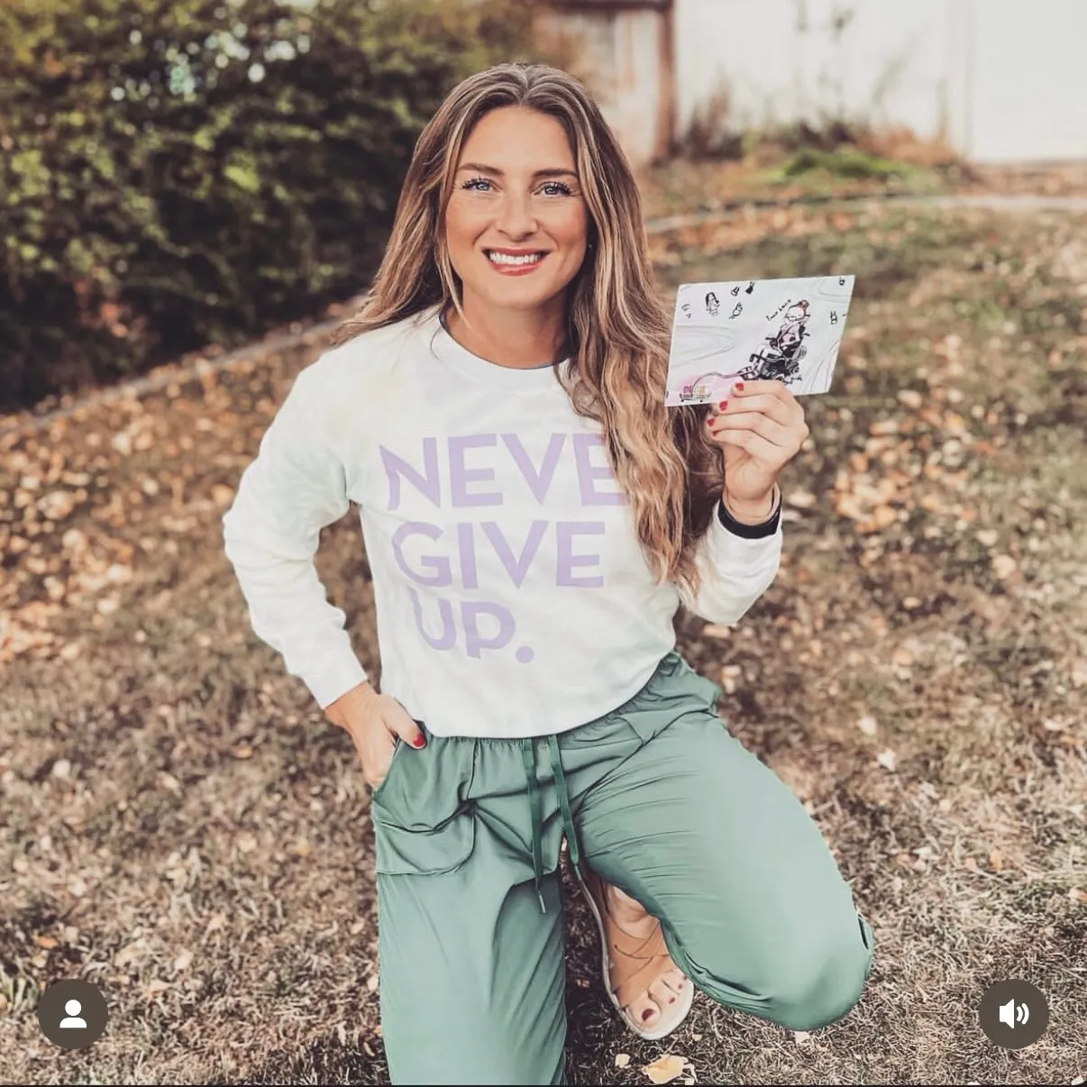 NEVER GIVE UP. TIE DYE PULLOVER