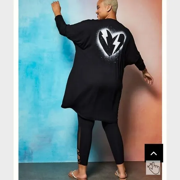 NEW TORRID PLUS SIZE Black Super Soft Cocoon Lightening Bolt,Heart Kimono.