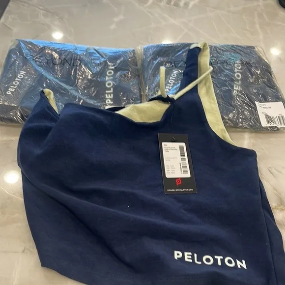 NWT Beyond Yoga Women's Blue Peloton Stretchy Over It Cropped Tank