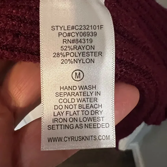 NWT Cyrus Women's Burgundy Open Front Cardigan