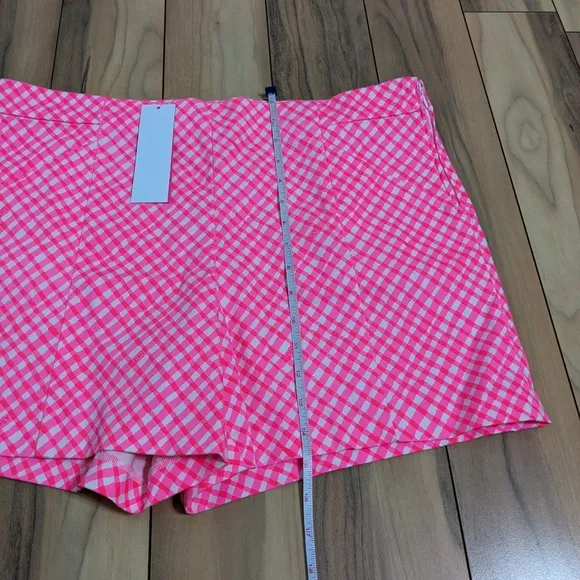 NWT! Lilly Pulitzer Arabeth Stretch Shorts Love Potion Pink Check Me Out Size 14